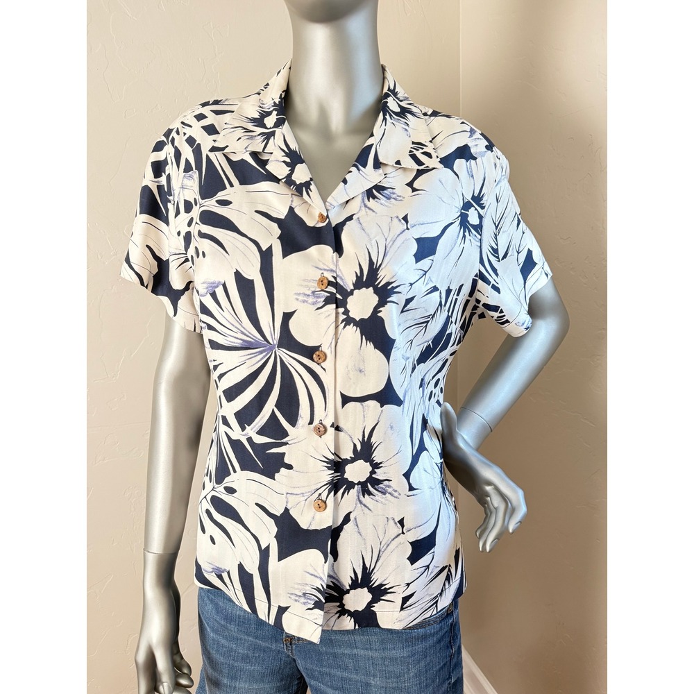 Hilo Hattie Navy‎ Blue White Tropical Floral Aloha Hawaiian Shirt | 100% Silk